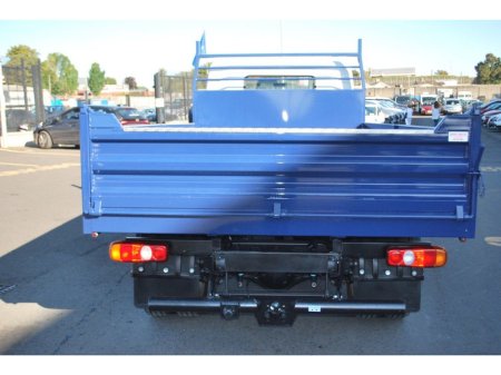 2025 Mitsubishi Canter 