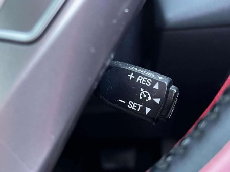 2017 Toyota Prius - thumbnail 34