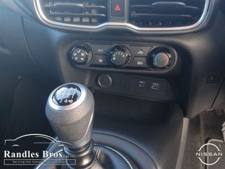 2025 Nissan Juke - thumbnail 17