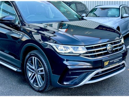 2022 Volkswagen Tiguan Allspace ++LEATHER / AUTO / 7-SEAT  PANORAMIC ROOF++ €33,950 thumbnail