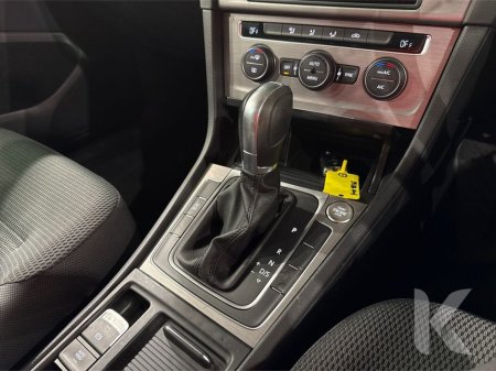 2016 Volkswagen Golf - thumbnail 19