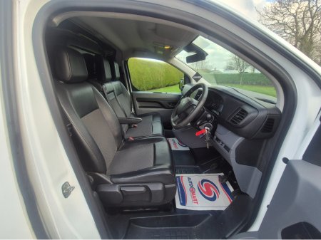 2020 Peugeot Expert PROFESSIONAL LONG 2.0 B BLUE HDI €12,950 thumbnail