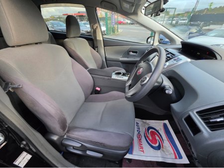 2013 Toyota Prius Alpha (7 Seater) - SELF CHARGING HYBRID -ALLOYS - REVERSE CAMERA -SIMI DEALER - LOW ROAD TAX BAND €13,450 thumbnail