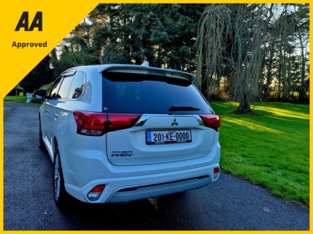 2020 Mitsubishi Outlander PHEV+4WD+AUTO €26,995 thumbnail