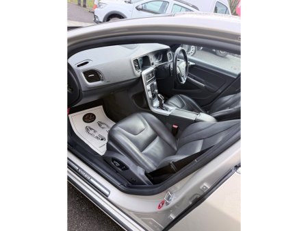 2016 Volvo V60 - thumbnail 15