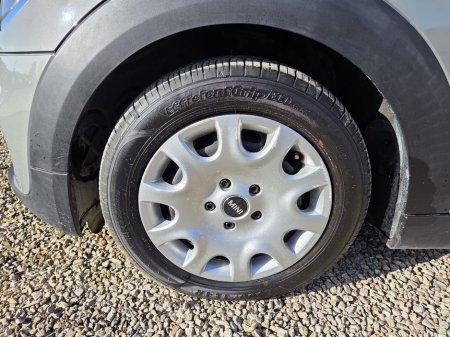 2016 MINI Hatch - thumbnail 30