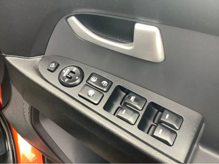 2014 Kia Sportage - thumbnail 4