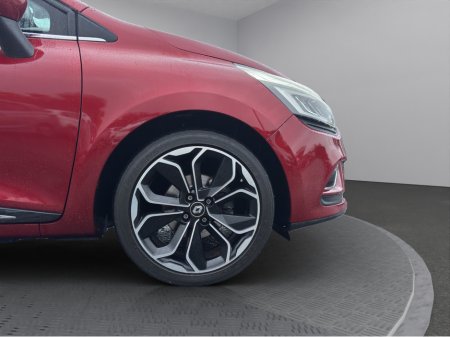 2017 Renault Clio 2017 RENAULT CLIO (S94) €12,495 thumbnail