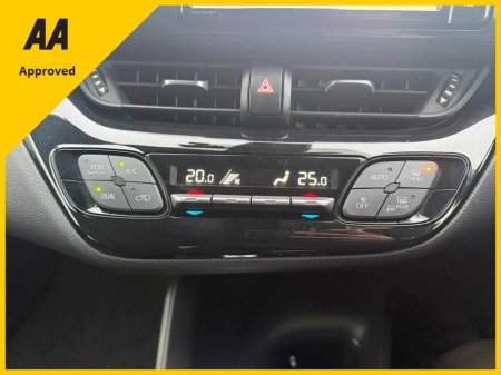 2019 Toyota C-HR 1.8 Petrol Hybrid thumbnail