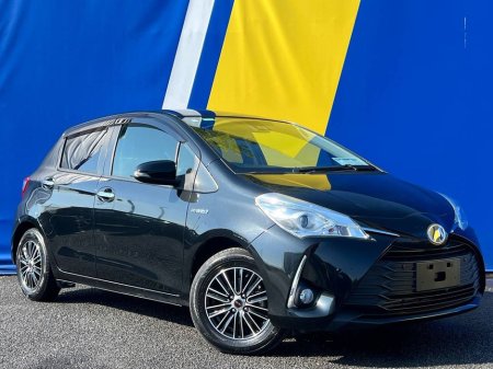 2019 Toyota Yaris 1.5 HYBRID AUTO // 14