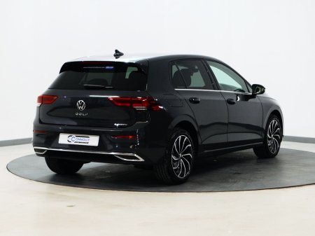 2024 Volkswagen Golf *41* STYLE TSI E-HYBRID S DSG €29,900 thumbnail