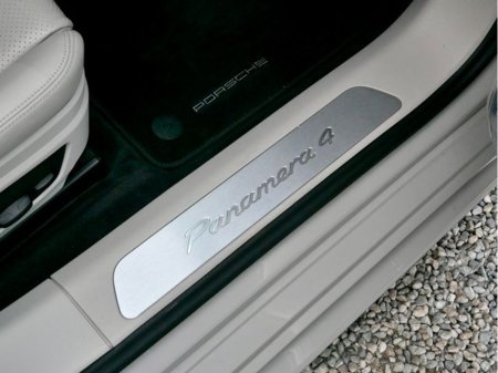 2023 Porsche Panamera - thumbnail 23