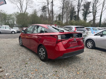 2019 Toyota Prius - thumbnail 4