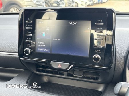 2022 Toyota Yaris - thumbnail 12