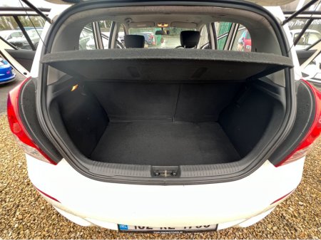 2013 Hyundai i20 - thumbnail 15