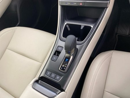 2025 Lexus LBX Elegant €39,950 thumbnail