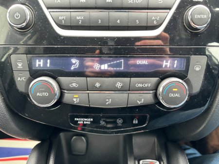 2014 Nissan Qashqai 1.2 PET SV €7,995 thumbnail