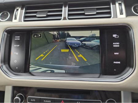 2014 Land Rover Range Rover 4.4 SDV8 VOGUE Commercial €28,995 thumbnail