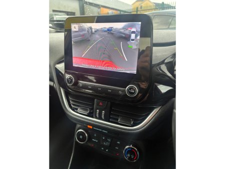 2020 Ford Fiesta TITANIUM 5 DR 1.0 100PS M6 4DR €15,950 thumbnail