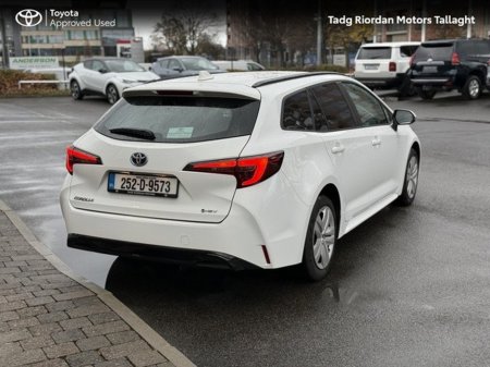 2025 Toyota Corolla - thumbnail 2