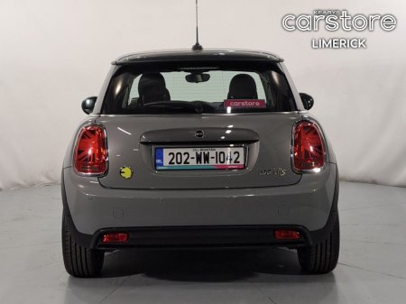 2020 MINI Hatch Cooper Classic Auto €15,880 thumbnail