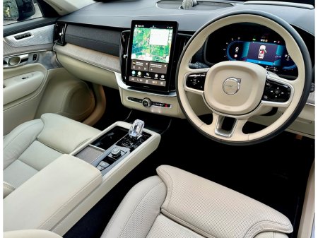 2025 Volvo XC90 ULTRA T8 PHEV AWD AU €87,950