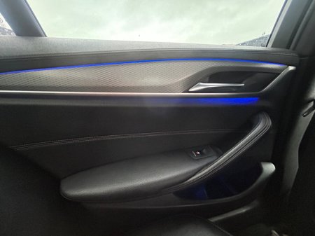 2018 BMW 5 Series - thumbnail 18