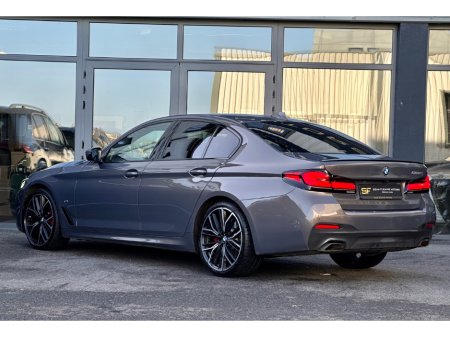 2023 BMW 5 Series - thumbnail 3