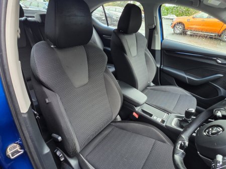 2022 Skoda Octavia OCTAVIA AMB 2.0TDI 115HP €18,450 thumbnail