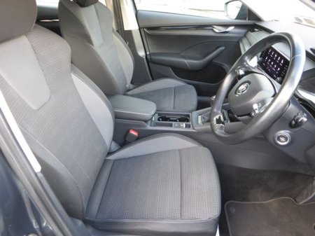 2021 Skoda Octavia AMB 2.0tdi 115HP 4DR €22,950 thumbnail