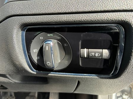 2013 Skoda Superb - thumbnail 9