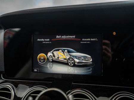 2016 Mercedes-Benz E Class - thumbnail 29