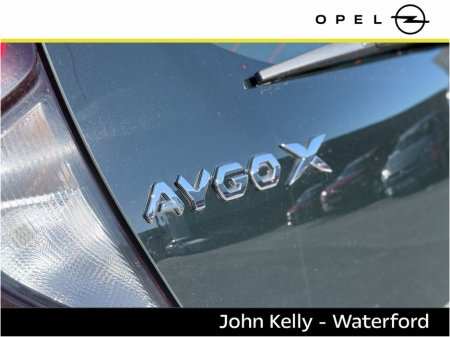 2023 Toyota Aygo X 1.0 Pulse €13,950 thumbnail