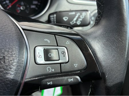 2015 Volkswagen Polo - thumbnail 17