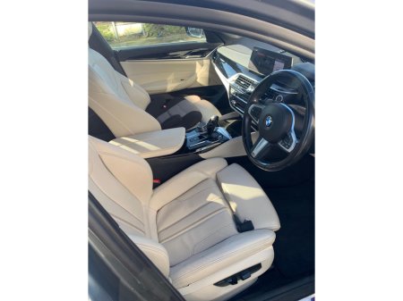 2017 BMW 5 Series - thumbnail 3