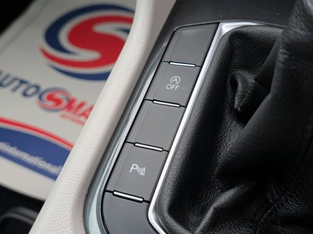 2017 Volkswagen Tiguan 2.0 TDI 150HP BMT Comfortline €13,999 thumbnail