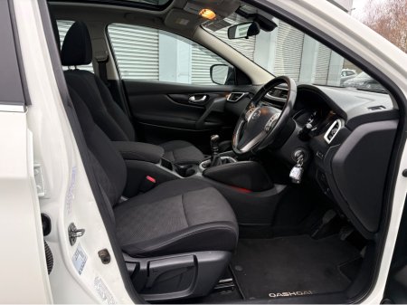 2017 Nissan Qashqai 1.5 Diesel SV €12,895 thumbnail