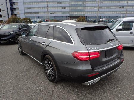 2020 Mercedes-Benz E Class - photo 5