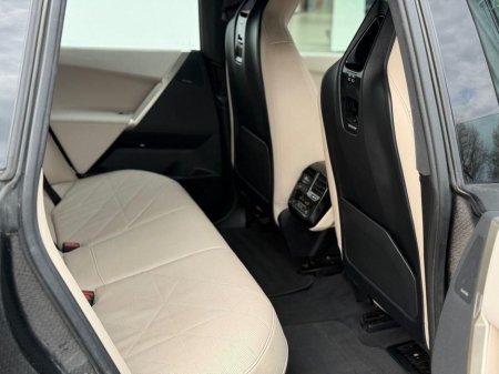 2022 BMW iX - thumbnail 11