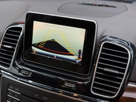 2016 Mercedes-Benz GLE Class - thumbnail 11