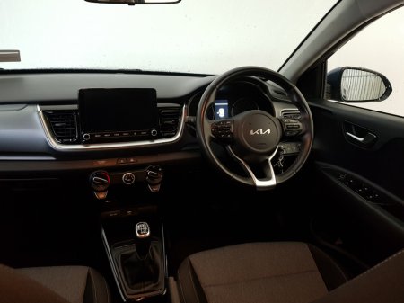 2024 Kia Stonic - thumbnail 5