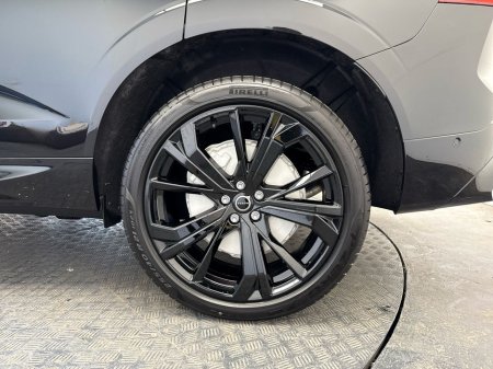 2026 Volvo XC60 - thumbnail 5