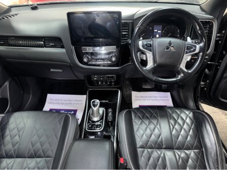 2019 Mitsubishi Outlander Petrol Hybrid €21,999 thumbnail