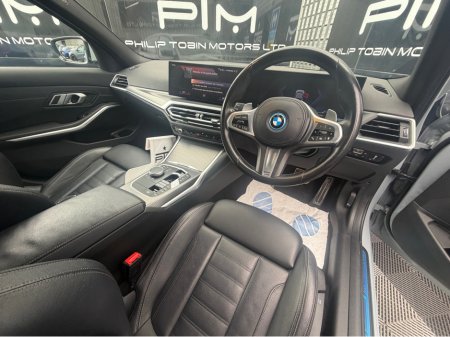 2023 BMW 3 Series - thumbnail 15