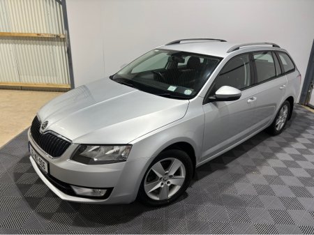 2016 Skoda Octavia 1.6 TDI 11 110HP 4DR COMBI AMBITION €9,950 thumbnail