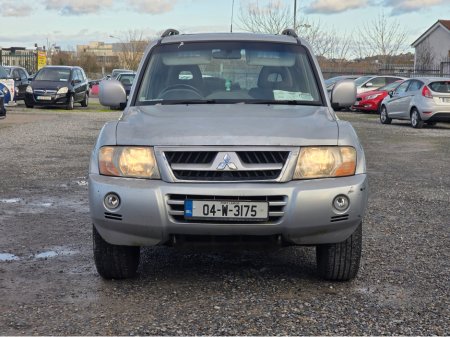 2004 Mitsubishi Pajero Mitsubishi Pajero 3.2 Low Milage €6,250