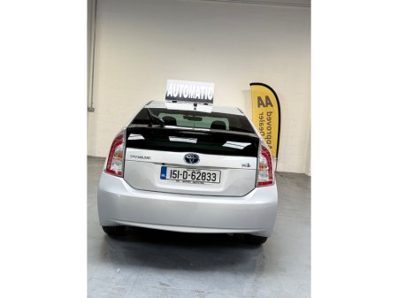 2015 Toyota Prius - thumbnail 6