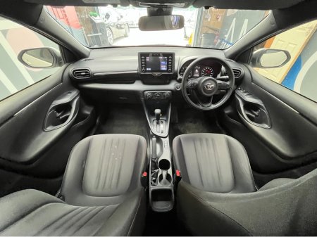 2021 Toyota Yaris - thumbnail 12