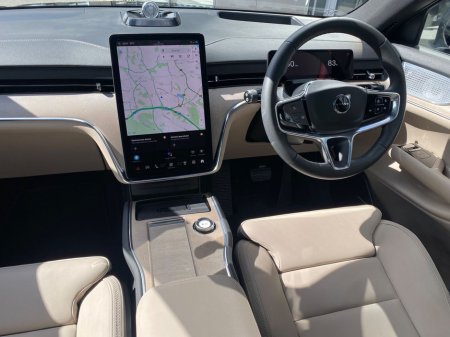 2025 Volvo EX90 - thumbnail 13