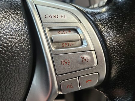 2019 Nissan Navara - thumbnail 13